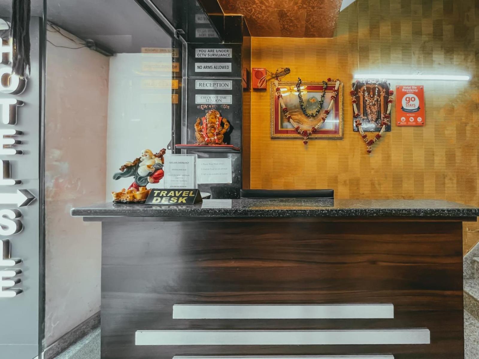 Hotel S L E Residency Varanasi Luaran gambar