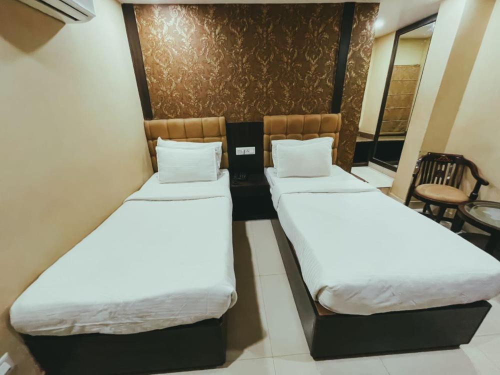 Hotel S L E Residency Varanasi Luaran gambar